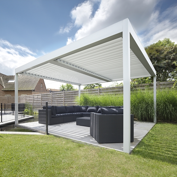 Innovative Layouts for Outdoor Living: Pergola Configurations and Sunlight Systems