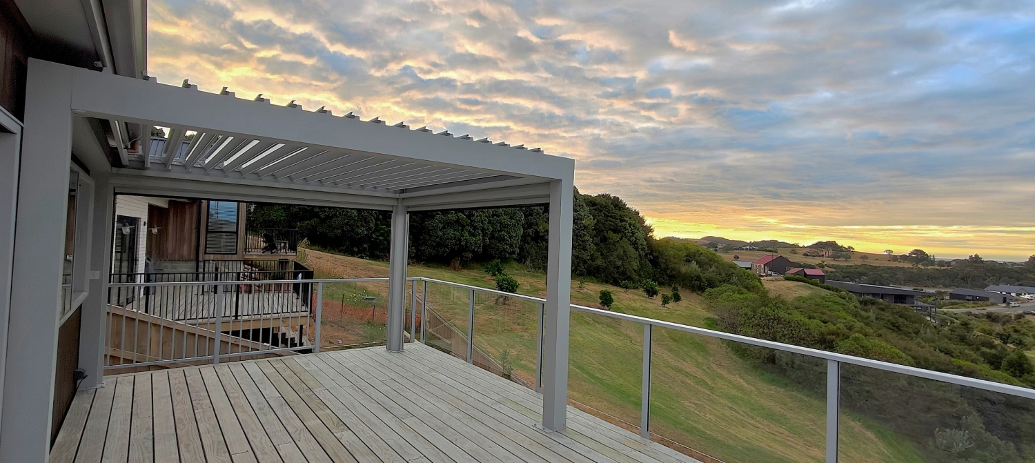 Aluminium pergola deck cover Hamilton