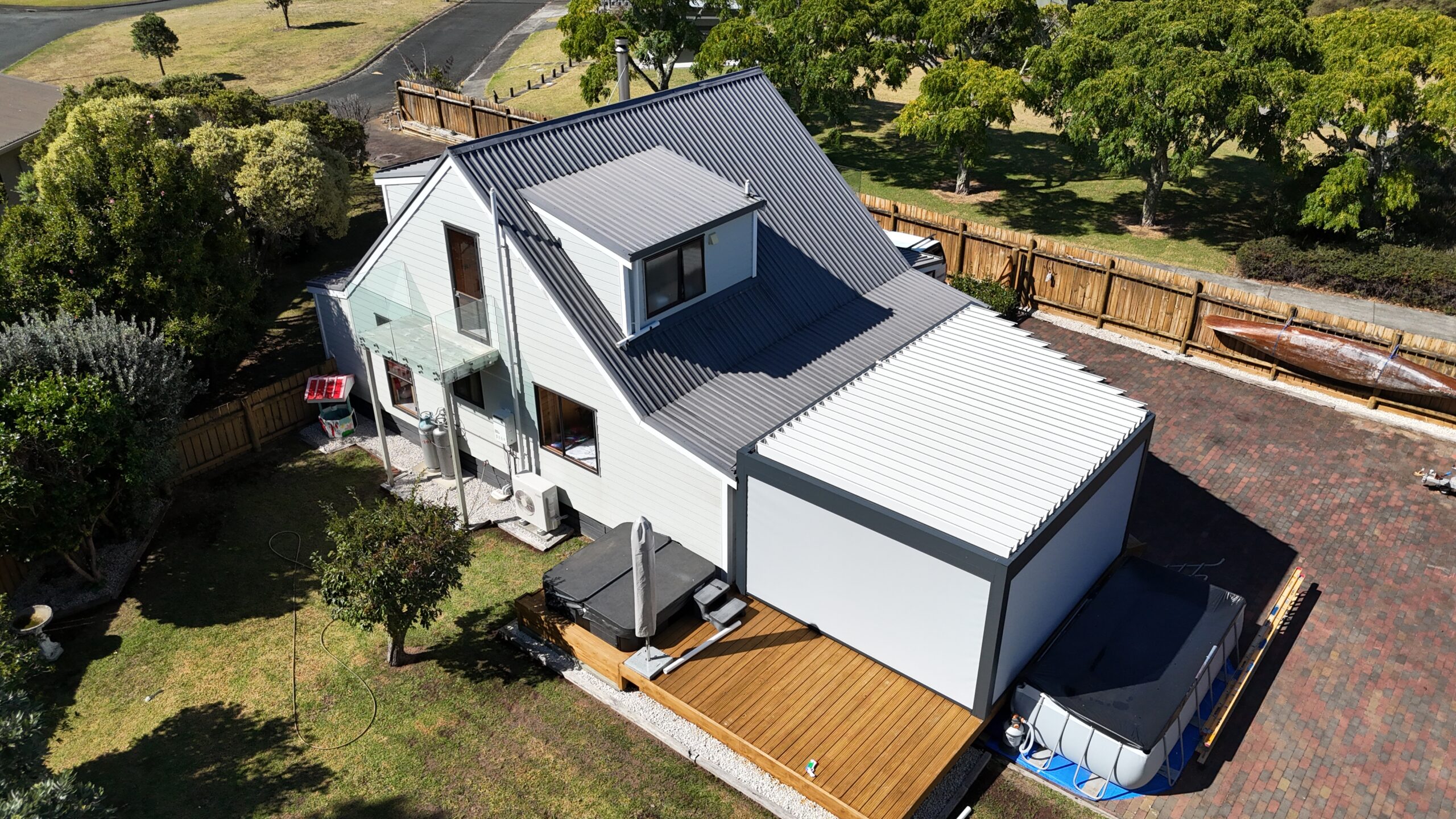 Shaped to Fit: Custom Trapezoidal Pergola for a West Auckland Home